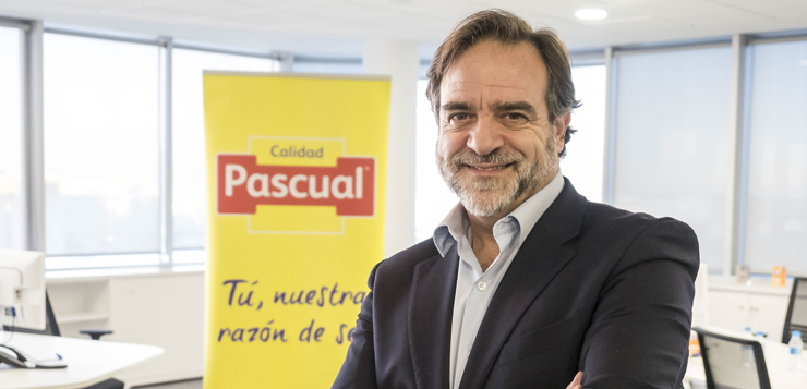 Álvaro-Bordas-director-de-Comunicación-de-Pascual.jpg