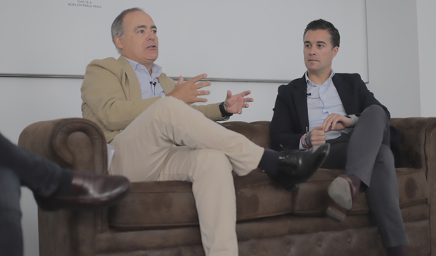 Javier Rodríguez Zapatero, presidente de ISDI (izda.) y Rodrigo Álvarez, managing director de Accenture Digital (dcha.)