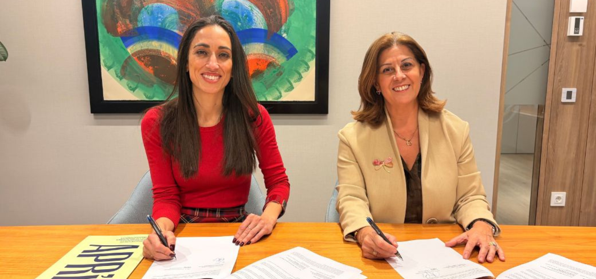 Alianza EJE&CON y APRI